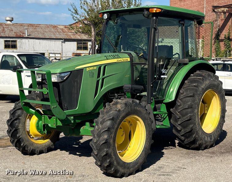 Image of John Deere 5085M Primary image