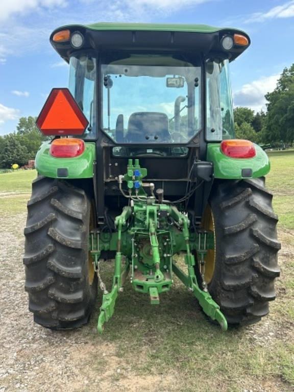 Image of John Deere 5100E equipment image 4