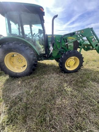 Image of John Deere 5100E equipment image 1