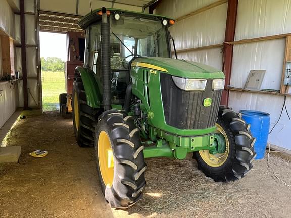 Image of John Deere 5100E equipment image 2