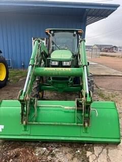 Image of John Deere 5100E equipment image 1