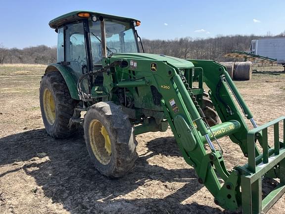 Image of John Deere 5100E equipment image 1