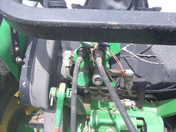 Image of John Deere 5100E equipment image 1