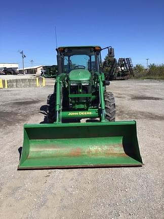 Image of John Deere 5100E equipment image 4