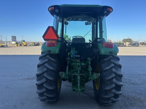 Image of John Deere 5100E equipment image 3