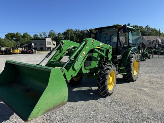 Image of John Deere 5100E equipment image 4