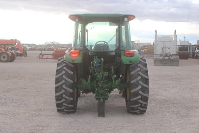 Image of John Deere 5100E equipment image 3