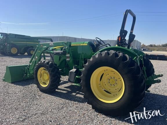 Image of John Deere 5100M equipment image 3