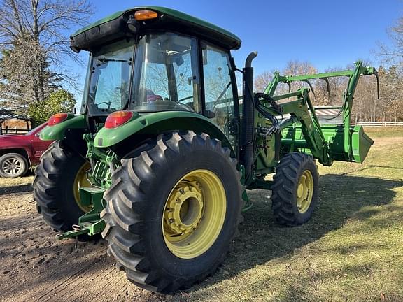 Image of John Deere 5100M equipment image 3