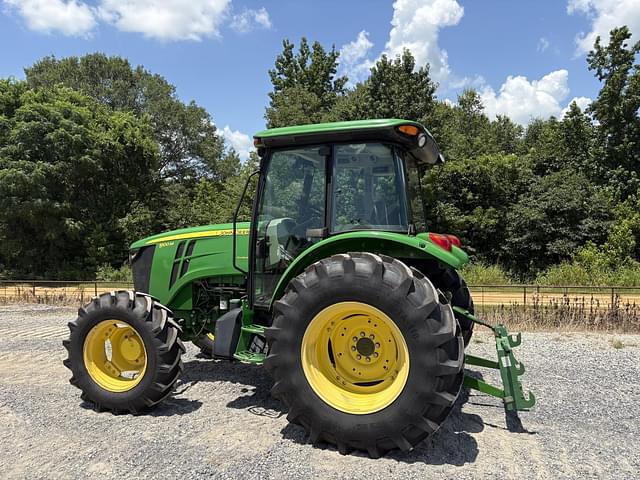 Image of John Deere 5100M equipment image 2