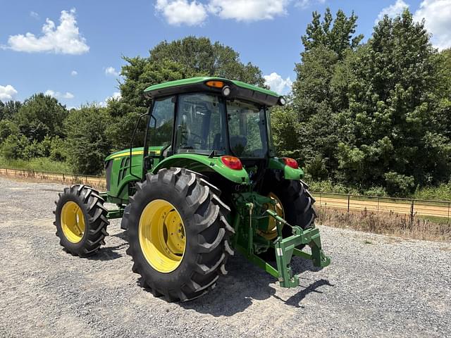 Image of John Deere 5100M equipment image 3
