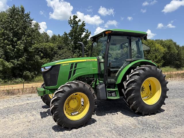 Image of John Deere 5100M equipment image 1