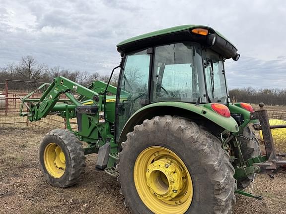 Image of John Deere 5100M equipment image 1