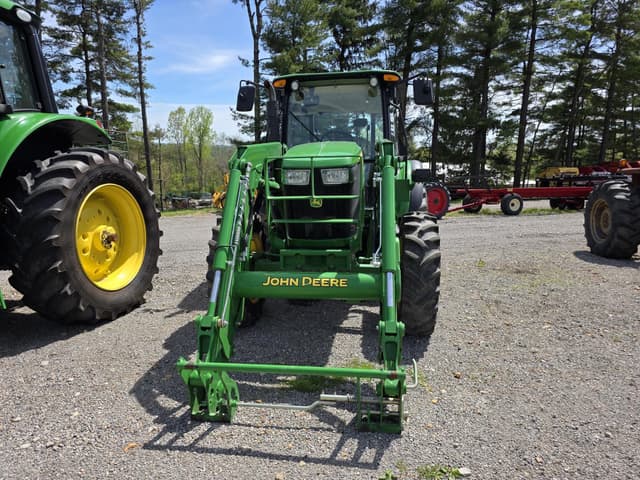Image of John Deere 5100M equipment image 2