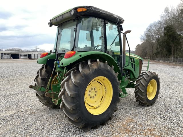 Image of John Deere 5100M equipment image 2