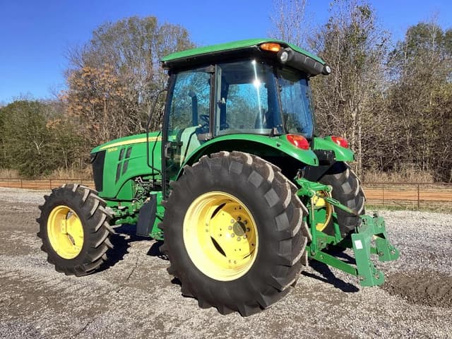 Image of John Deere 5100M equipment image 3