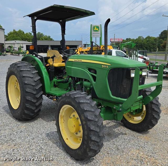 Image of John Deere 5101E equipment image 2