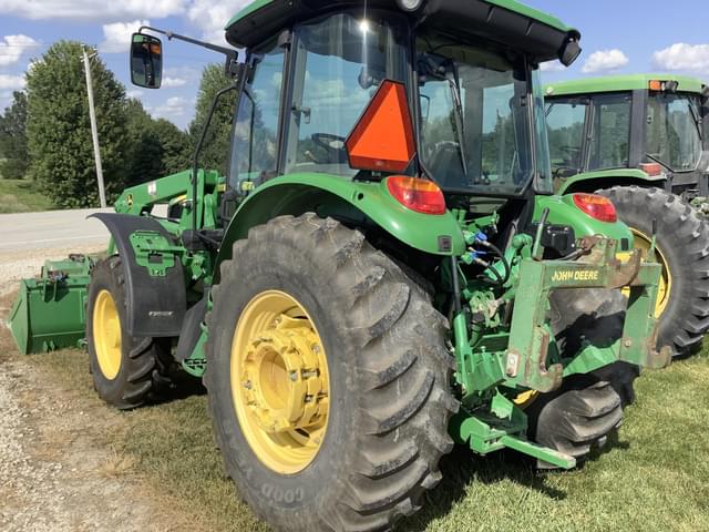 Image of John Deere 5115M equipment image 2