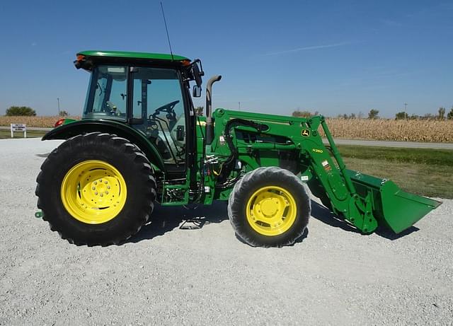 Image of John Deere 5115M equipment image 4