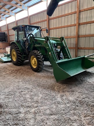 2013 John Deere 5115M Equipment Image0