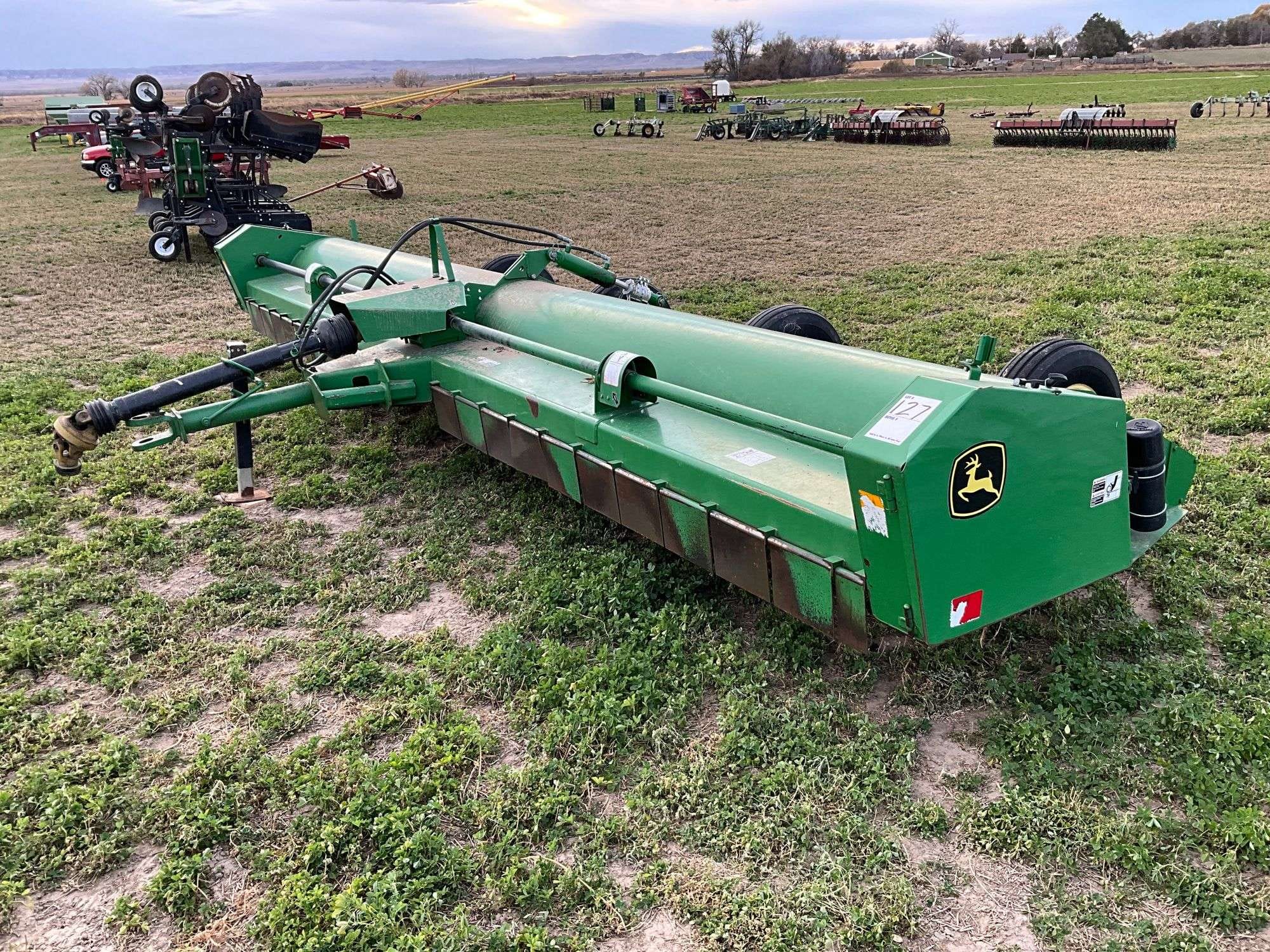 2013 John Deere 520 Equipment Image0