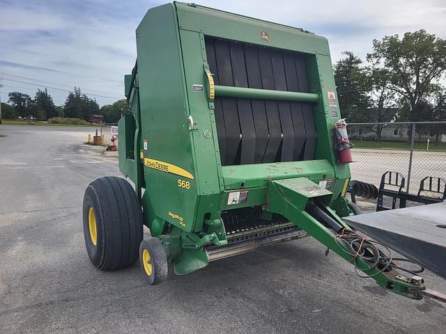 Image of John Deere 568 equipment image 1