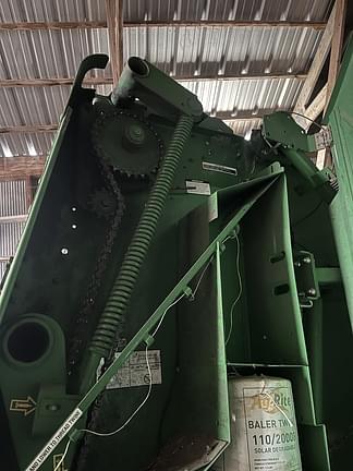 Image of John Deere 569 MegaWide Plus equipment image 1