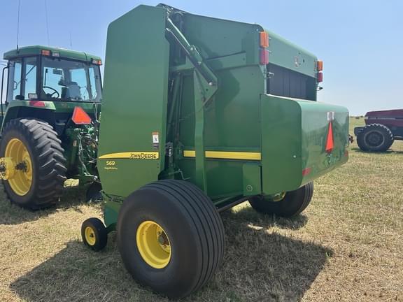 Image of John Deere 569 equipment image 1