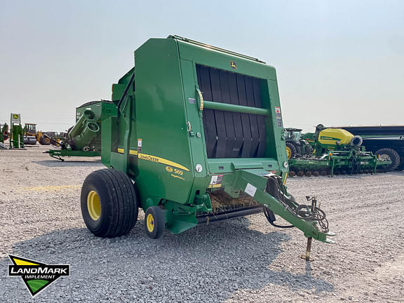 Image of John Deere 569 MegaWide Plus equipment image 1