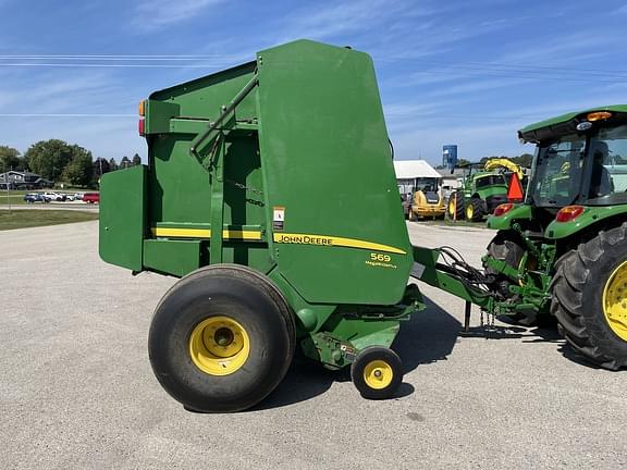 Image of John Deere 569 MegaWide Plus equipment image 4