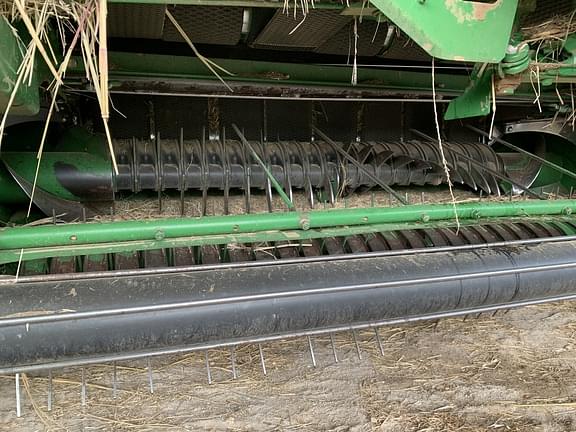 Image of John Deere 569 MegaWide Plus equipment image 3