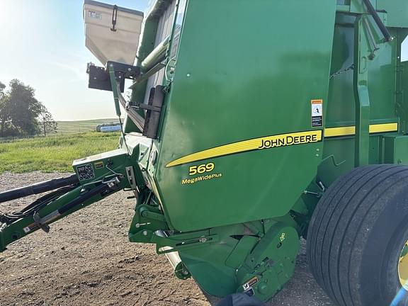 Image of John Deere 569 MegaWide Plus Primary image