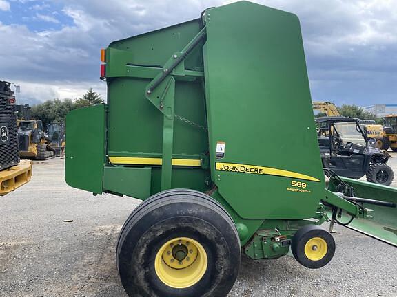 Image of John Deere 569 MegaWide Plus equipment image 1