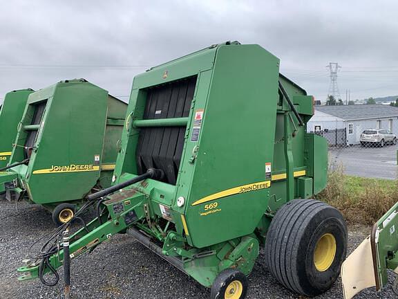 Image of John Deere 569 MegaWide Plus equipment image 4