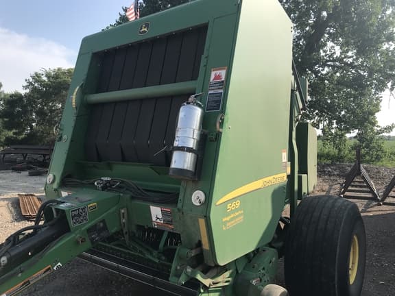 Image of John Deere 569 MegaWide Plus Image 1