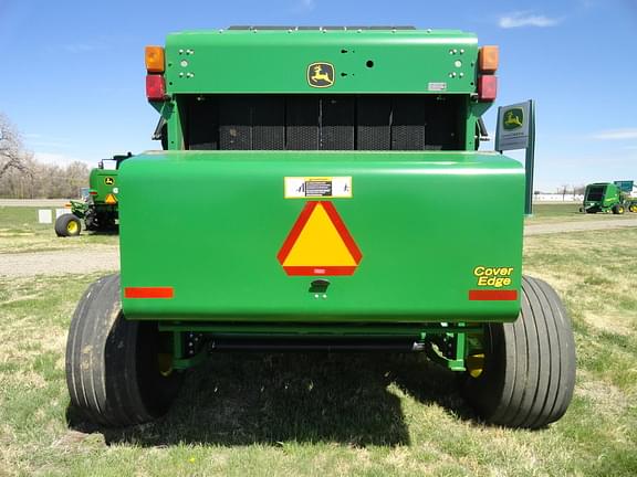 Image of John Deere 569 MegaWide Plus equipment image 3