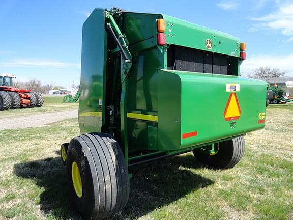 Image of John Deere 569 MegaWide Plus equipment image 2