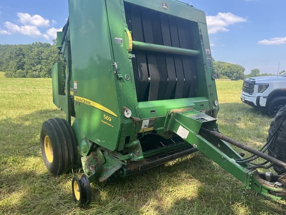 Image of John Deere 569 equipment image 1
