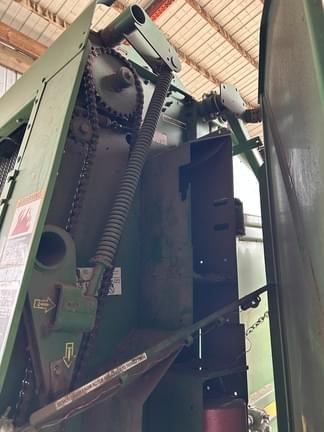 Image of John Deere 569 MegaWide Plus equipment image 3