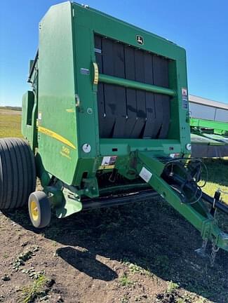 Image of John Deere 569 MegaWide Plus equipment image 2