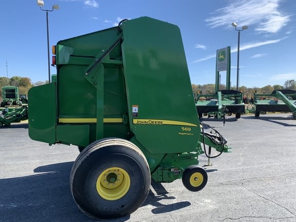 2013 John Deere 569 Image