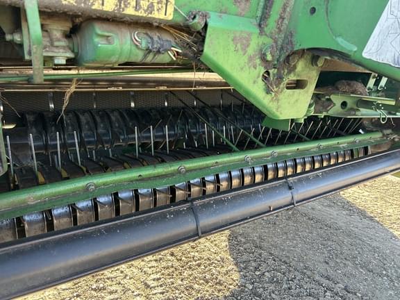 Image of John Deere 569 MegaWide Plus equipment image 3