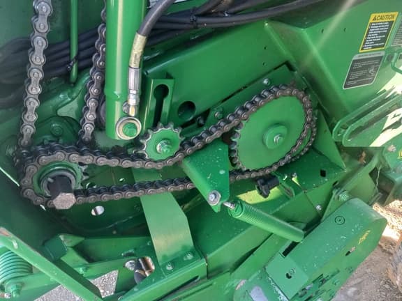 Image of John Deere 569 equipment image 3