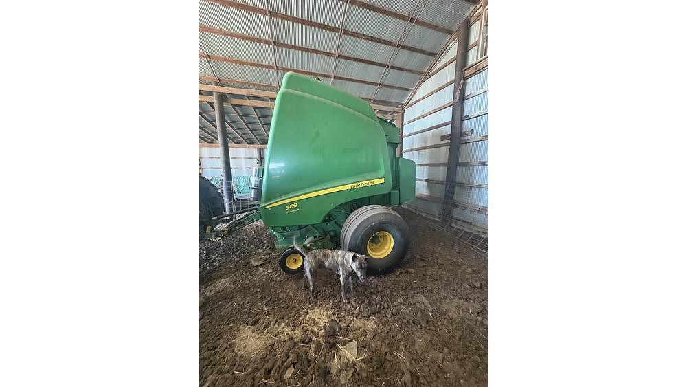 Image of John Deere 569 Premium Primary image
