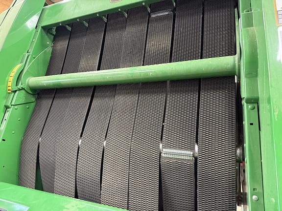 Image of John Deere 569 Premium equipment image 4