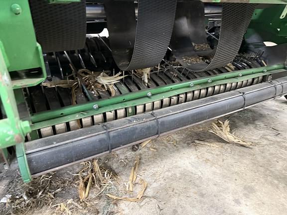 Image of John Deere 569 Premium equipment image 3