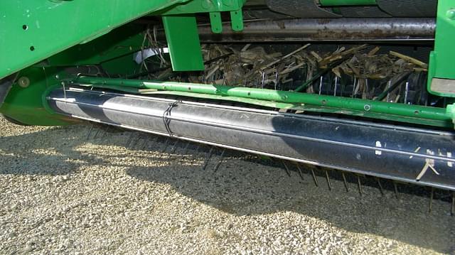 Image of John Deere 569 Premium equipment image 4