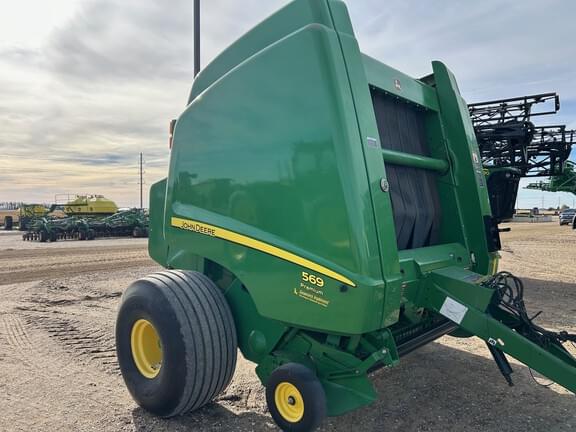 Image of John Deere 569 Premium equipment image 3