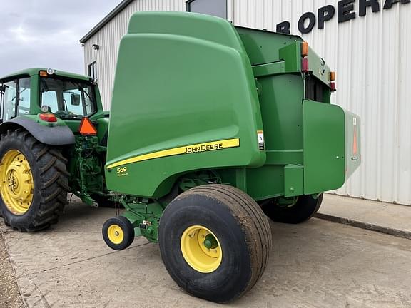 Image of John Deere 569 Premium equipment image 3