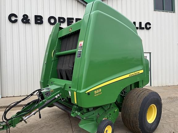 Image of John Deere 569 Premium equipment image 1